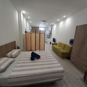 Studio met een King Size Bed